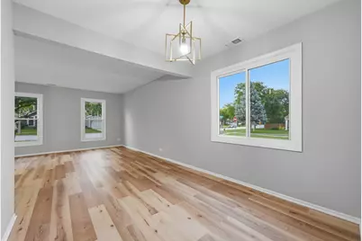 5039 Chambers Drive, Hoffman Estates, IL 60010 - Photo 27