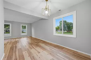 5039 Chambers Dr, Hoffman Estates, IL 60010 - Photo 27
