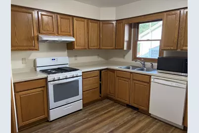 655 Hill Street, Sycamore, IL 60178 - Photo 3