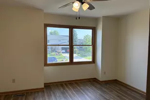 655 Hill St, Sycamore, IL 60178 - Photo 11