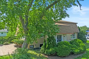 288 Middaugh Rd, Clarendon Hills, IL 60514 - Photo 5