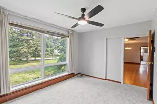288 Middaugh Rd, Clarendon Hills, IL 60514 - Photo 17
