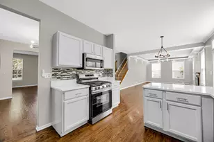 1421 Richmond Ln, Algonquin, IL 60102 - Photo 5
