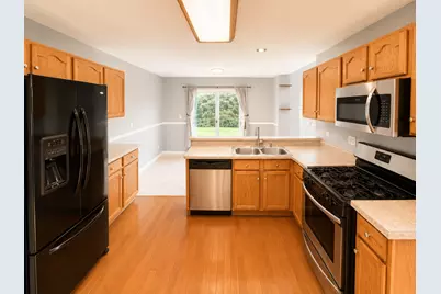 2112 Orchard Lane, Carpentersville, IL 60110 - Photo 9