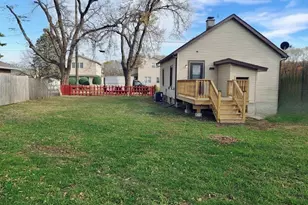 727 Elmer St, Joliet, IL 60433 - Photo 9