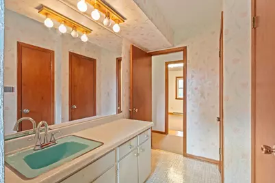 123 Ogden Avenue, Clarendon Hills, IL 60514 - Photo 33