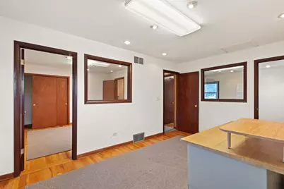 123 Ogden Avenue, Clarendon Hills, IL 60514 - Photo 17
