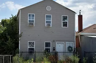 253 W 43rd St, Chicago, IL 60609 - Photo 1