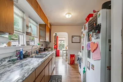1107 E Washington Street, Bloomington, IL 61701 - Photo 15