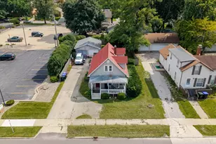 1107 E Washington St, Bloomington, IL 61701 - Photo 27