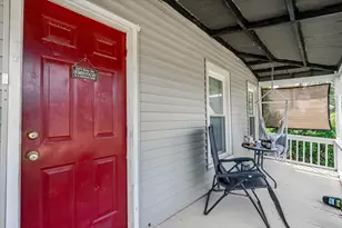 1107 E Washington St, Bloomington, IL 61701 - Photo 5