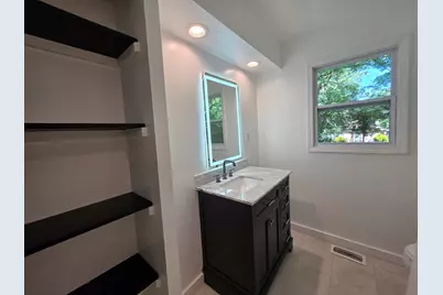 24492 W Hickory Street, Round Lake, IL 60073 - Photo 11