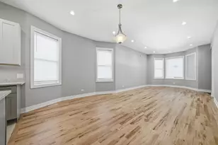 8839 S Colfax Ave, Chicago, IL 60617 - Photo 7