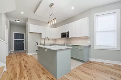 8839 S Colfax Avenue, Chicago, IL 60617 - Photo 9