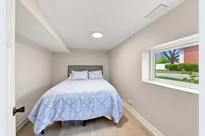 536 S Wisconsin Avenue, Villa Park, IL 60181 - Photo 25