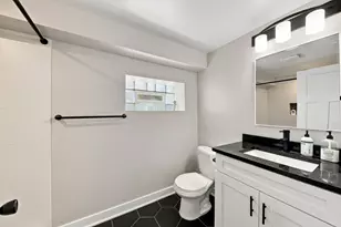 536 S Wisconsin Ave, Villa Park, IL 60181 - Photo 11
