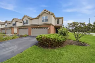 1541 Pauline Cir, Mundelein, IL 60060 - Photo 1