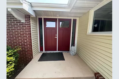 301 Stouffer Road, Sterling, IL 61081 - Photo 3