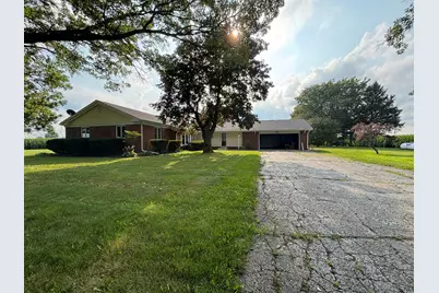 301 Stouffer Road, Sterling, IL 61081 - Photo 1