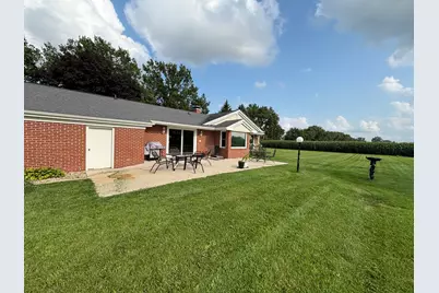 301 Stouffer Road, Sterling, IL 61081 - Photo 23