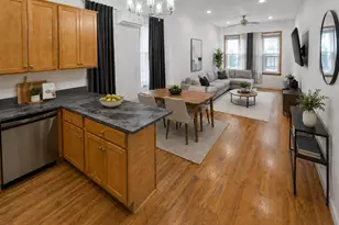 2452 W Arthington St, Chicago, IL 60612 - Photo 3
