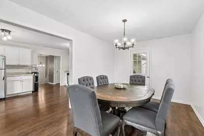 875 Larkdale Row, Wauconda, IL 60084 - Photo 5