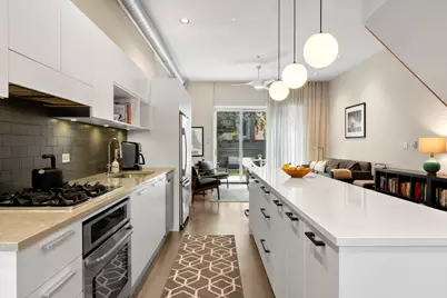 2809 W Shakespeare Avenue, Chicago, IL 60647 - Photo 7
