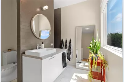 2809 W Shakespeare Avenue, Chicago, IL 60647 - Photo 15