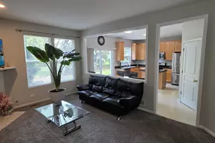 14 Parkside Ct, Algonquin, IL 60102 - Photo 3