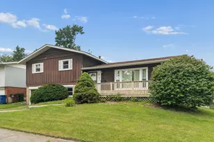6142 Rob Roy Dr, Oak Forest, IL 60452 - Photo 1