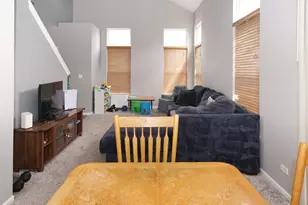 143 Woodland Cir, North Aurora, IL 60542 - Photo 13