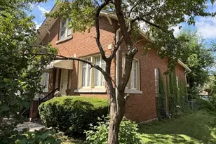 521 Wilcox St, Joliet, IL 60435 - Photo 3
