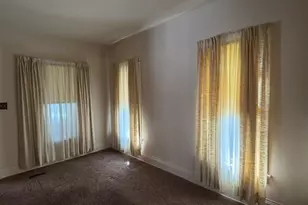 521 Wilcox St, Joliet, IL 60435 - Photo 9