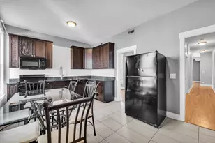 3208 W Wabansia Ave, Chicago, IL 60647 - Photo 3