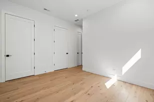 2341 W Belden Ave, Chicago, IL 60647 - Photo 23