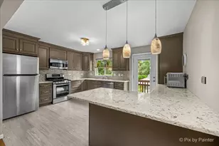 640 Ash St, Algonquin, IL 60102 - Photo 5