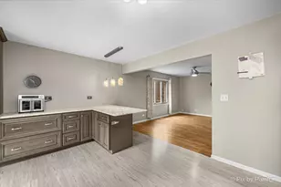 640 Ash St, Algonquin, IL 60102 - Photo 7