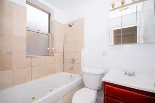 2306 W Jarvis St, Chicago, IL 60645 - Photo 7