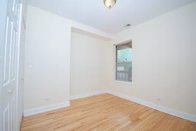2306 W Jarvis Street #1, Chicago, IL 60645 - Photo 5