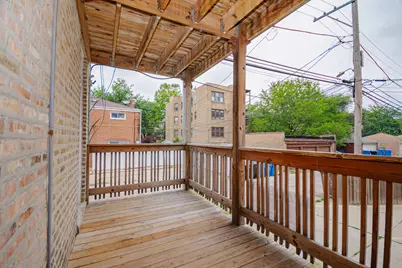 2306 W Jarvis Street #1, Chicago, IL 60645 - Photo 11