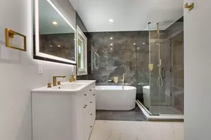 713 Dawes St, Libertyville, IL 60048 - Photo 33