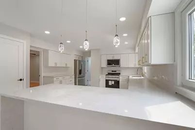 713 Dawes Street, Libertyville, IL 60048 - Photo 17