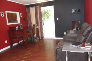 136 Dolores St, Oswego, IL 60543 - Photo 5