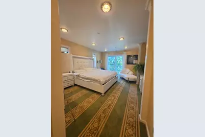 204 N Waukegan Road #Upper, Lake Bluff, IL 60044 - Photo 13