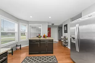 2121 Bridgewater Dr, Belvidere, IL 61008 - Photo 7