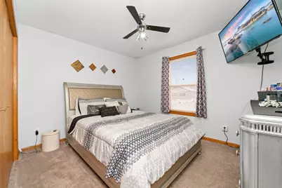 2121 Bridgewater Drive, Belvidere, IL 61008 - Photo 3