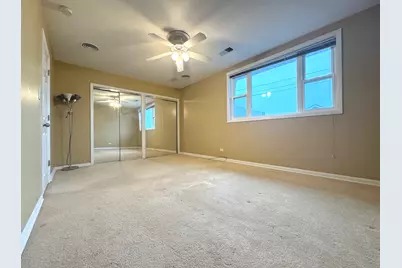 4035 N Keystone Avenue, Chicago, IL 60641 - Photo 17