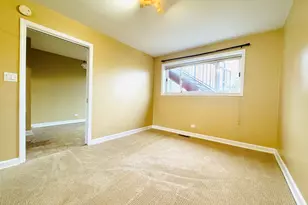 4035 N Keystone Ave, Chicago, IL 60641 - Photo 5