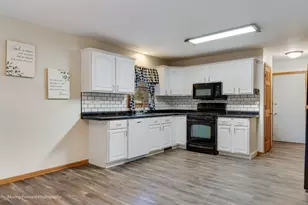 108 S Union St, Newark, IL 60541 - Photo 9