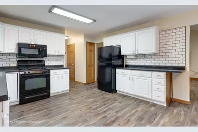 108 S Union Street, Newark, IL 60541 - Photo 7